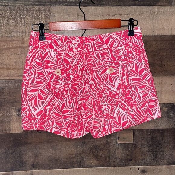 Lilly Pulitzer Punch Pink Giraffe Print Callahan Shorts - Picture 4 of 8